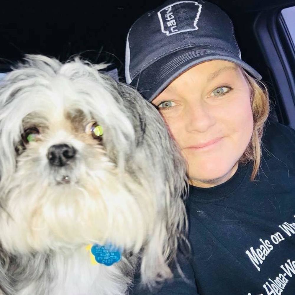 Meet your Posher, Leslie